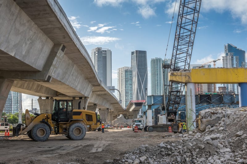 Why Motorola Two-Way Radios Are Essential for Florida’s Construction Industry: Durability, Communication, and Safety Construction Site